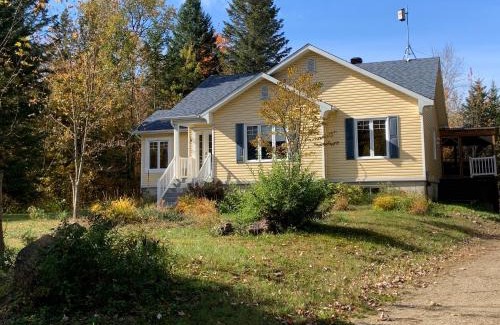 Mandeville Apartment | Le chalet jaune sur la Mastigouche