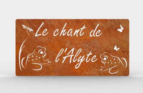 Lens-Lestang House | Le Chant de l'Alyte