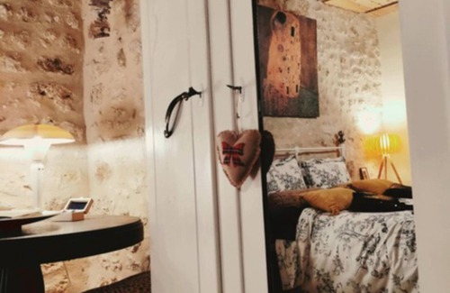 Saint-Andre-de-Lidon Bed & Breakfast | Le Charme Charentais near Talmont sur Gironde Royan Saintes