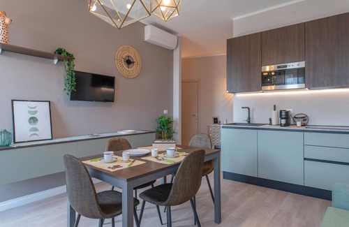 Cavoretto Apartment | Le Chat Suite Lingotto