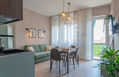 Cavoretto Apartment | Le Chat Suite Lingotto