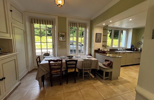 Parly House | Le Chesnoy magnificent house 17/20 pers private swimming pool, tennis court
