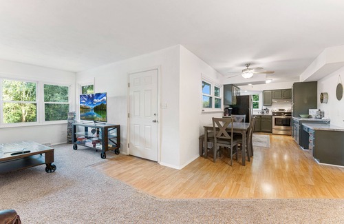 Le Claire Condo | Le Claire Condo