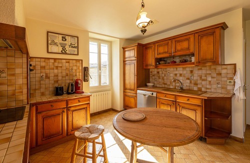 Saint-Vincent-Rive-d'Olt House | Le Clos du Prince, Country house with private pool and enclosed garden, ideal for families!