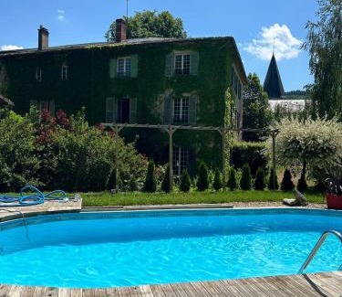 Ferrieres-sur-Sichon Bed & Breakfast | Le CLOS BOURBON