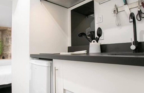 Perigueux Apartment | Le Cocon: At the Foot of Saint-Front Cathedral