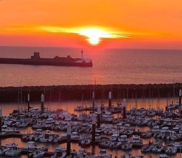 Downtown Le Havre Apartment | LE COCON DE JADE, LA MER A PERTE DE VUE