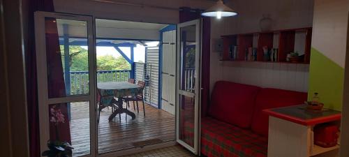 Bouillante House | Le Colibri, belle vue mer, accés direct à la plage, SPA privatif