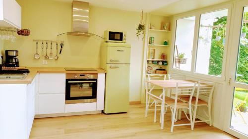 Moulle House | Le cottage du Marais.