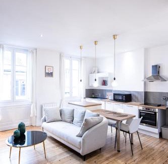 Jacquard - Prefecture Apartment | Le Crêt - Place Jean Jaurès