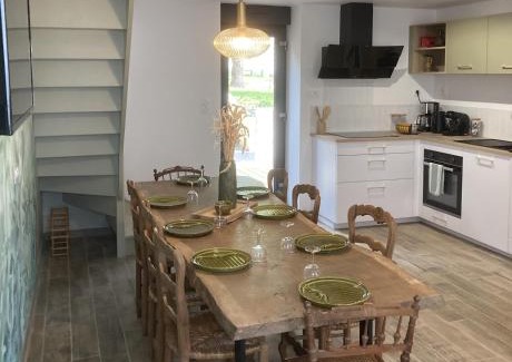 Servon House | Le domaine des figuiers - Gîte des pèlerins