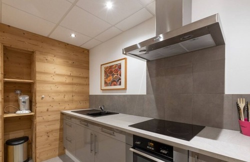 Gerardmer Apartment | Le Domaine des Fleurs, La Gentiane apartment with private sauna and swimming pool