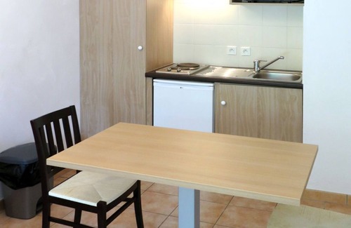 Barbaste Apartment | Le Domaine du Golf d'Albret by Interhome