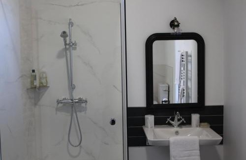 Sainte-Sabine-sur-Longeve House | LE DOMAINE DU PETIT TERTRE - SPA EN EXTERIEUR