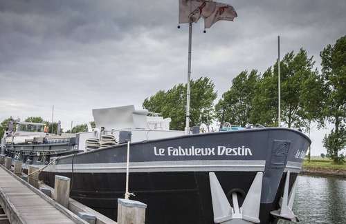 Oudenburg Boat Rental | Le Fabuleux destin