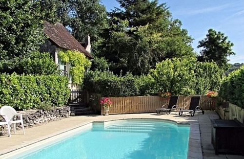 Chaumussay Condo | LE FLEUVE -COTTAGE HOLIDAY RENTAL, IN LE GRAND PRESSIGNY, INDRE-ET-LOIRE, FRANCE