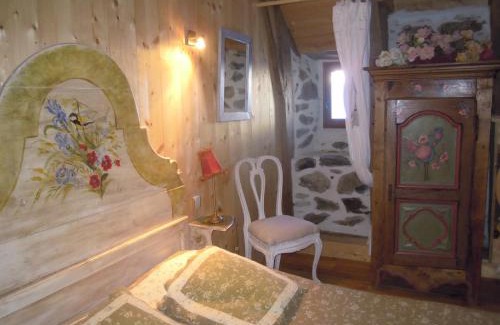 Les Estables Bed & Breakfast | Le Francillon