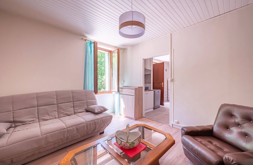 Saint-Clair-sur-Galaure House | Le Gîte de la Passerelle - avec jacuzzi