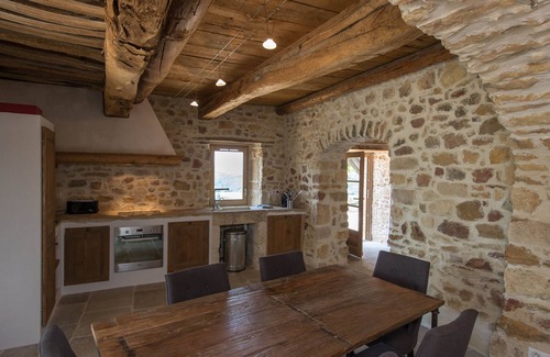 Verfeuil Apartment | Le gîte Papou - charming cottage for 4 to 5 people in a large wine estate