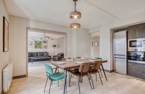 Laval Apartment | Le Gambetta - T3 Standing avec Parking, Wifi, Netflix