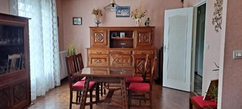 Le Genest-Saint-Isle House | Le Genest St Isles