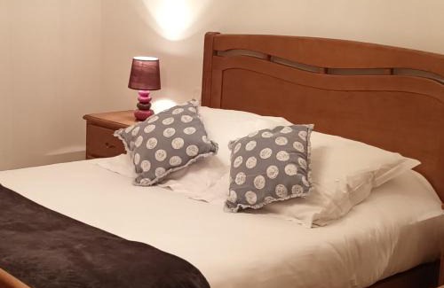 Planchez House | Le Gite des Deux Lacs Settons