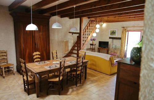 Razac-de-Saussignac House | Le Gite Du Vigneron Périgord
