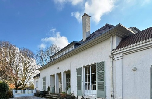 Wimille House | Le Grand Rupembert - Gîte 3* - 8pers - wooded grounds