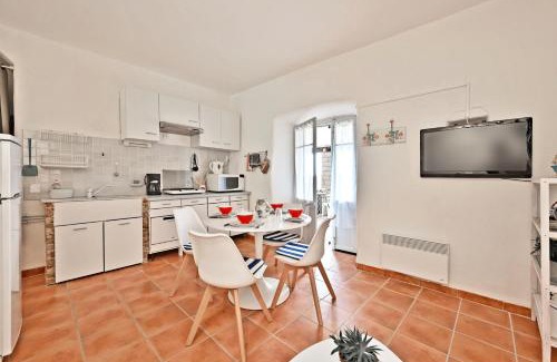 Ribes Apartment | Le Grand Val - Appt pour 3 vue sur la vallée