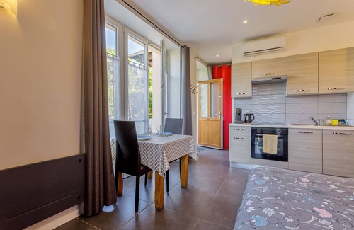 Chambery Apartment | Le Granier - Studio climatisé vue montagne