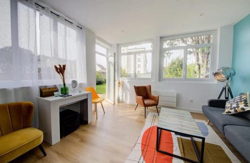 Chartres-de-Bretagne Apartment | Le Green, appartement rénové, 4 chambres et jardin