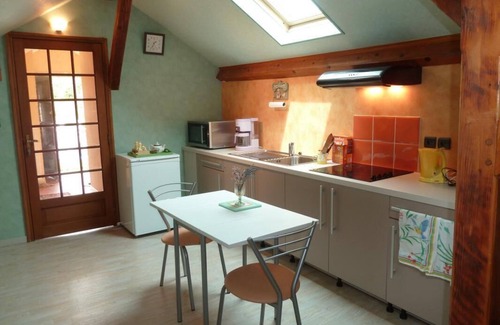 Le Creusot Apartment | Le Jardin Japonais - Creusot