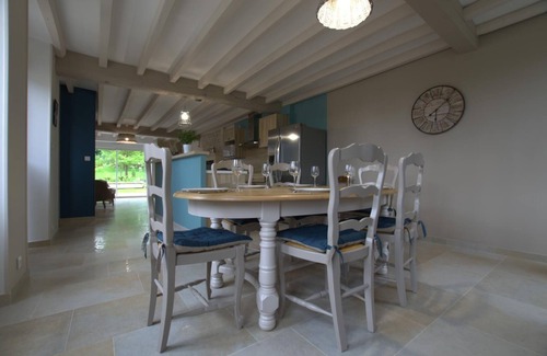 Balnot-sur-Laignes House | Le Jardin Sainte Anne