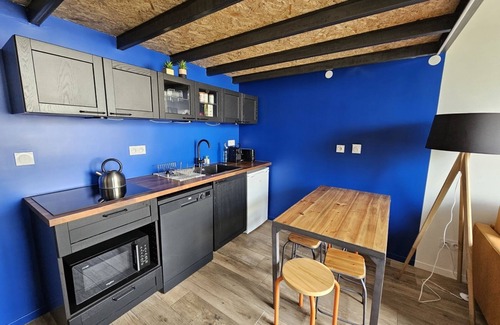 Genas Apartment | Le Loft-Loft-Garden view-Private Bathroom-Apartment
