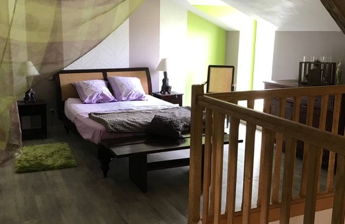 Champigny-sur-Veude Bed & Breakfast | Le Logis de la Pataudière