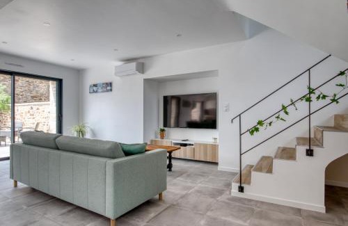 Ferel House | Le Logis de la Pierre Bleue - Maison avec piscine