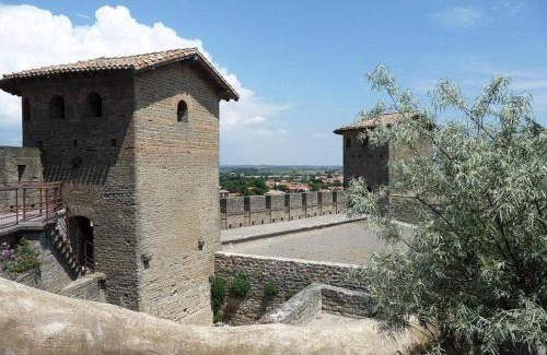 City of Carcassonne House | Le Logis des Remparts Coeur de la Cité médiévale, Jardin privé