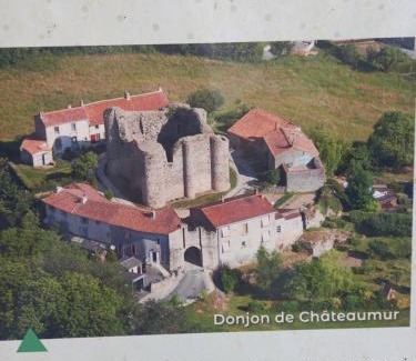 Sevremont House | Le Logis du Vieux Donjon