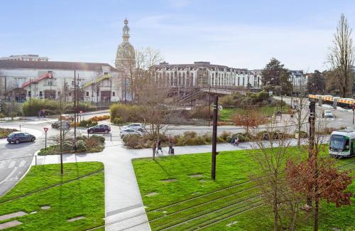 Richebourg - Saint-Clement Apartment | Le Lu - Confortable, Central & Spacieux