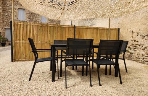 Doue-la-Fontaine Apartment | Le Lumineux - 2 ch - 2 sdb - 6 pers - Tout confort - Proche Bioparc