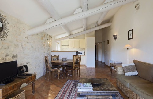 Cadenet Apartment | Le Major