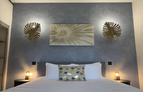 Lioux Bed & Breakfast | Le Mas aux cedres