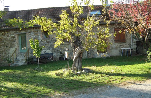 Saint-Christol-Les-Ales Apartment | Le Mas Perdu : Gîte studio parme