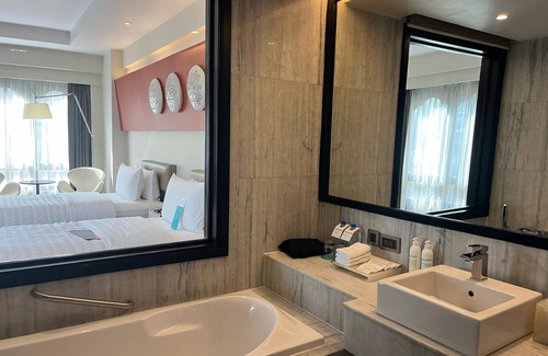 Thimphu Hotel | Le Meridien Thimphu