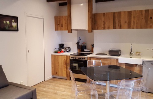 Ploermel Cottage | "Le Millet" 3* furnished apartment between land and sea, 5 mm from Lac au Duc.
