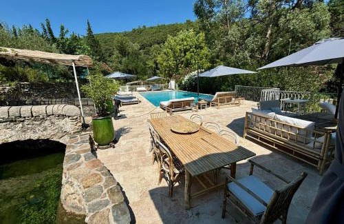 Les Mages House | Le Moulin de l'Auzonnet