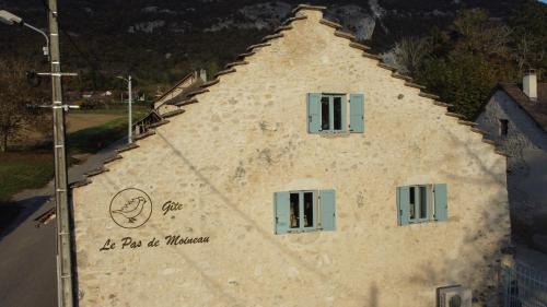 Lhuis House | Le Pas De Moineau