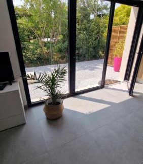 Saint-Barthelemy-d'Anjou Apartment | Le Patio : studio avec extérieur