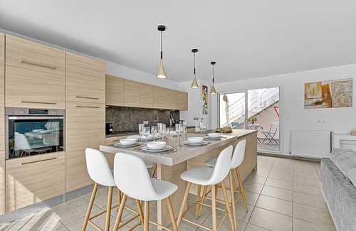 Guilhemery Apartment | LE PATIO GUILHEMERY - Three Bedroom Apartment, Sleeps 6