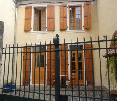 Sauveterre-de-Bearn House | Le Pelerine